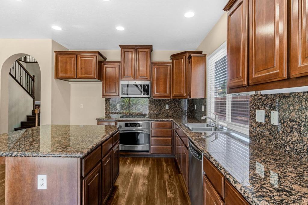7113 E Garland Ave, Fresno, CA 93737