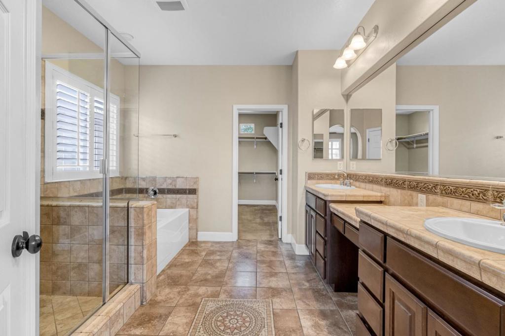 7113 E Garland Ave, Fresno, CA 93737