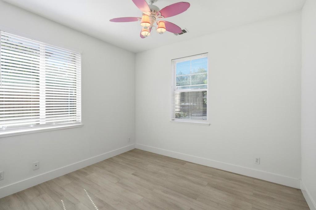 5176 W Oslin Ave, Fresno, CA 93722