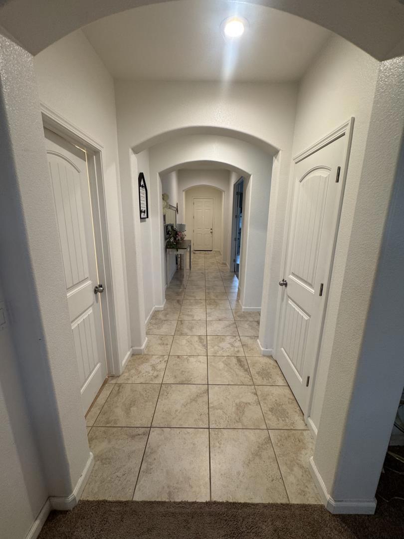 1952 Gus Villalta Dr, Los Banos, CA 93635