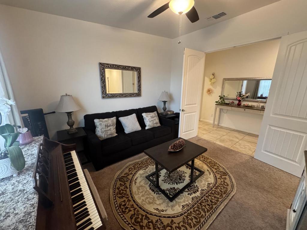 1952 Gus Villalta Dr, Los Banos, CA 93635