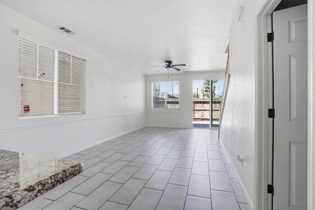 2965 Bannon Ln, Merced, CA 95348