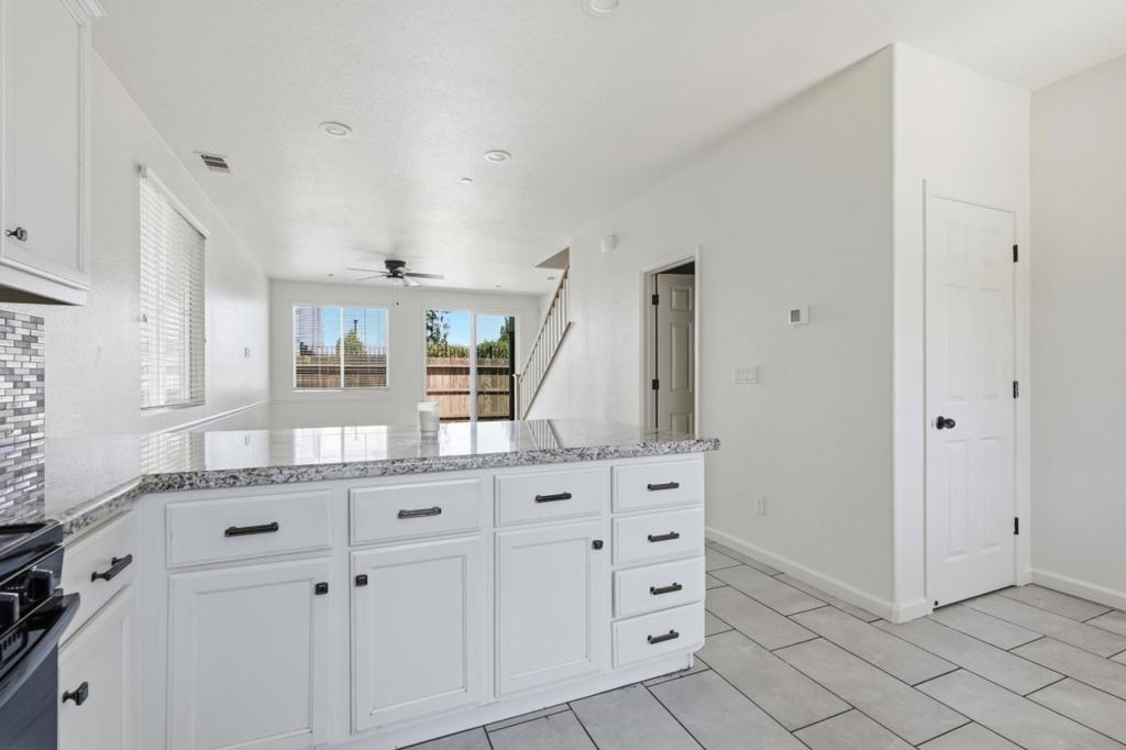 2965 Bannon Ln, Merced, CA 95348
