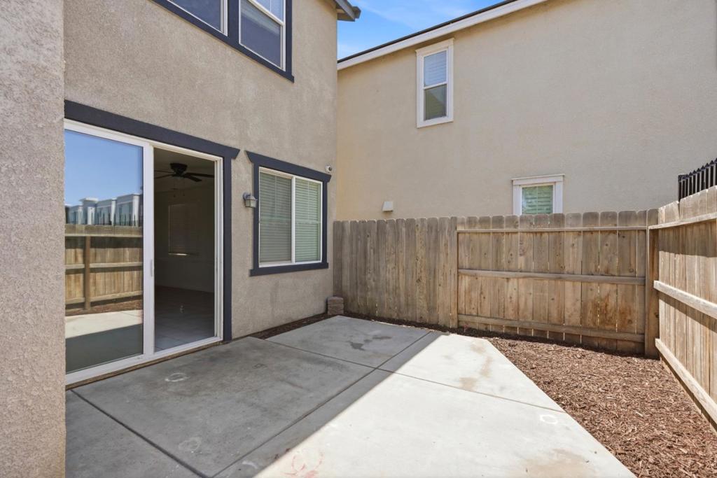 2965 Bannon Ln, Merced, CA 95348
