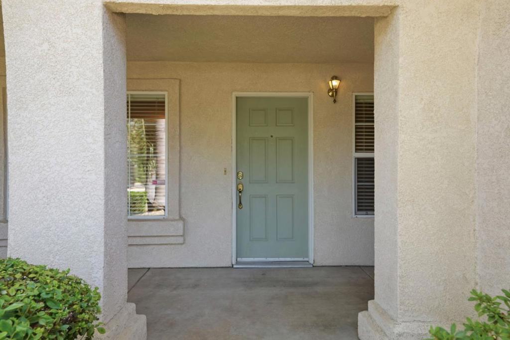 2104 Wimbledon Ct, Modesto, CA 95355