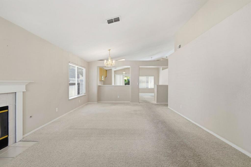 2104 Wimbledon Ct, Modesto, CA 95355