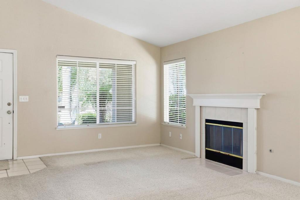 2104 Wimbledon Ct, Modesto, CA 95355