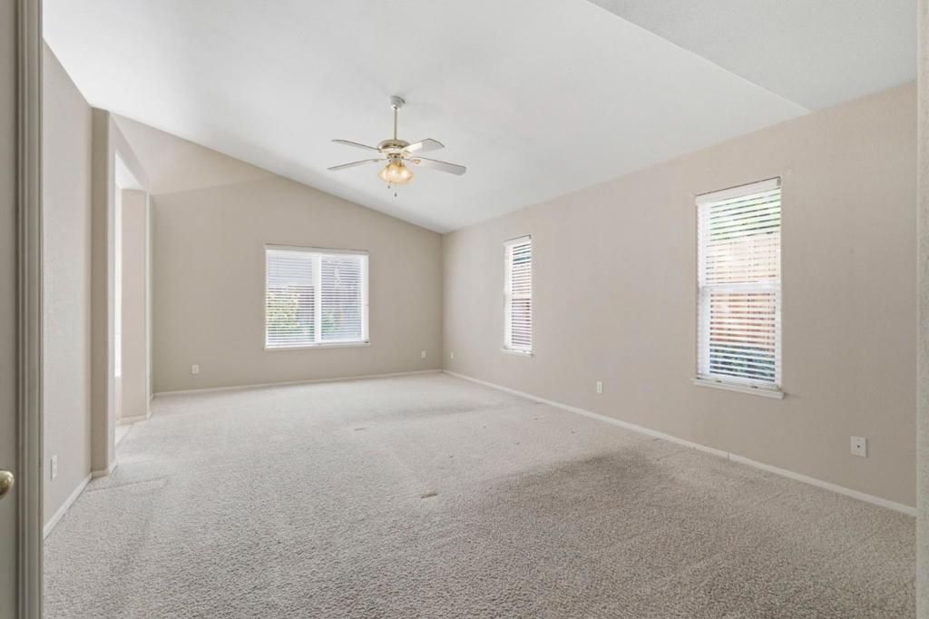 2104 Wimbledon Ct, Modesto, CA 95355