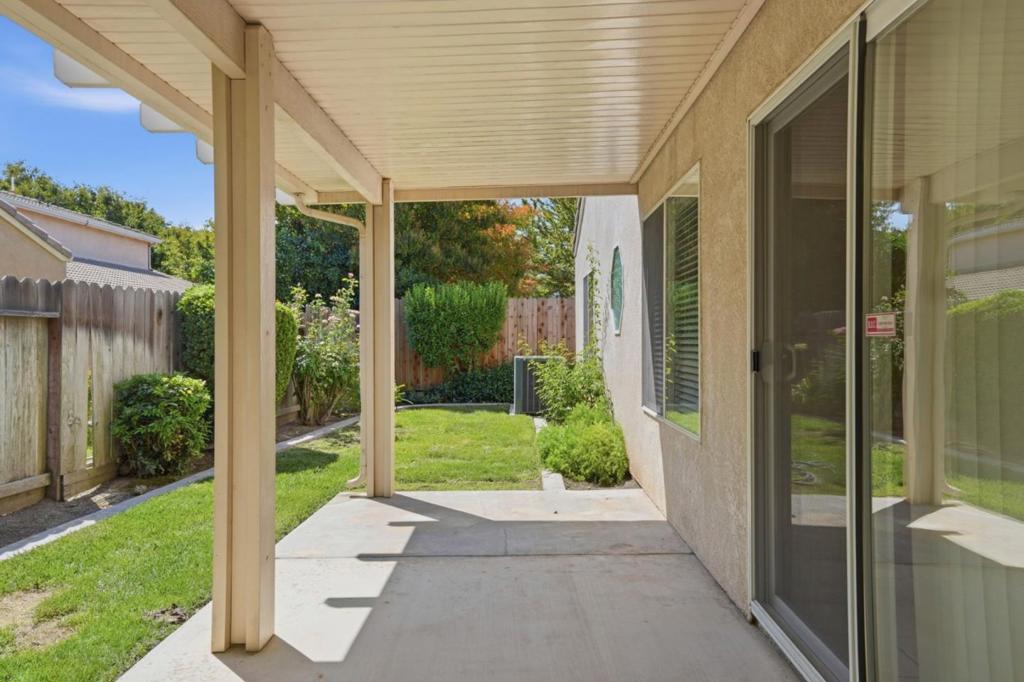 2104 Wimbledon Ct, Modesto, CA 95355