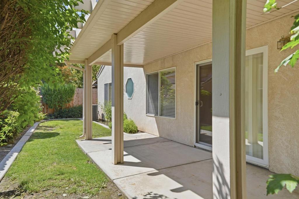 2104 Wimbledon Ct, Modesto, CA 95355