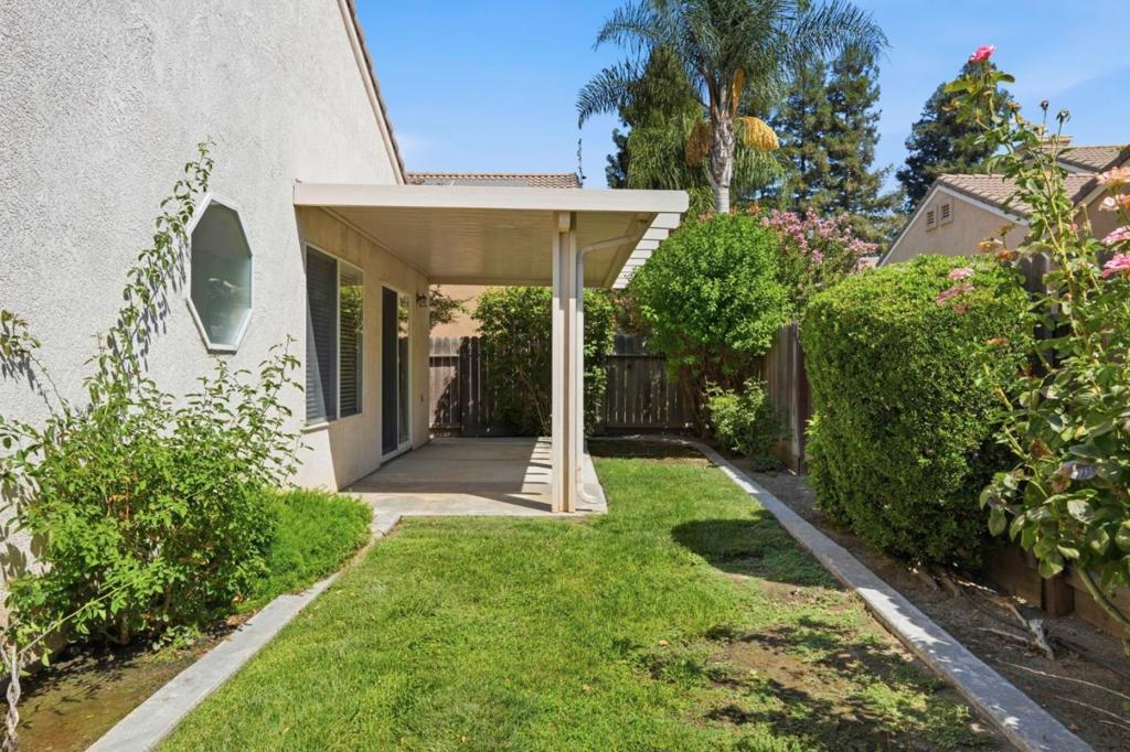 2104 Wimbledon Ct, Modesto, CA 95355