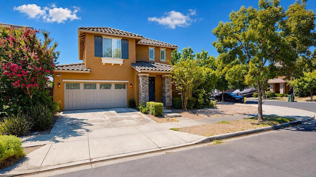 1282 Violet Way, Turlock, CA 95382