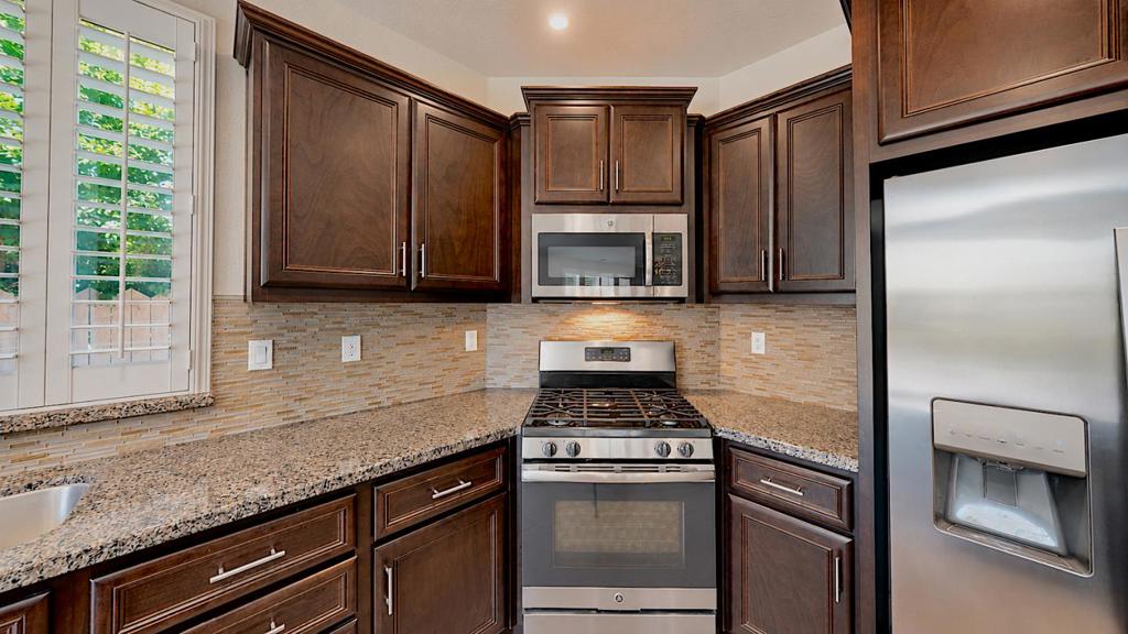 1282 Violet Way, Turlock, CA 95382