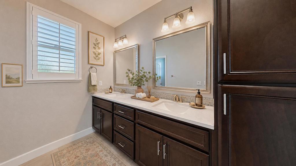 1282 Violet Way, Turlock, CA 95382