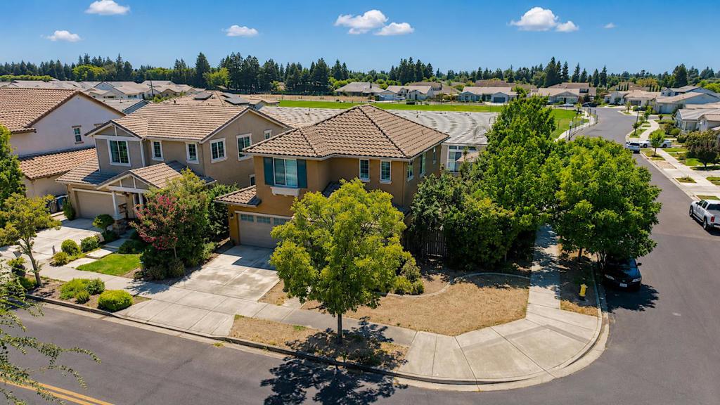 1282 Violet Way, Turlock, CA 95382