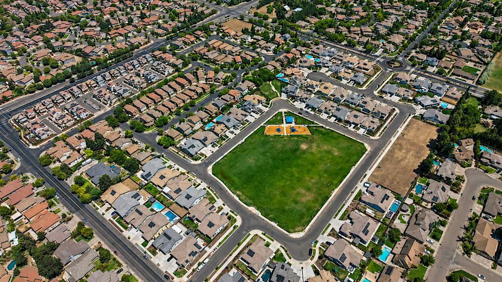 1282 Violet Way, Turlock, CA 95382