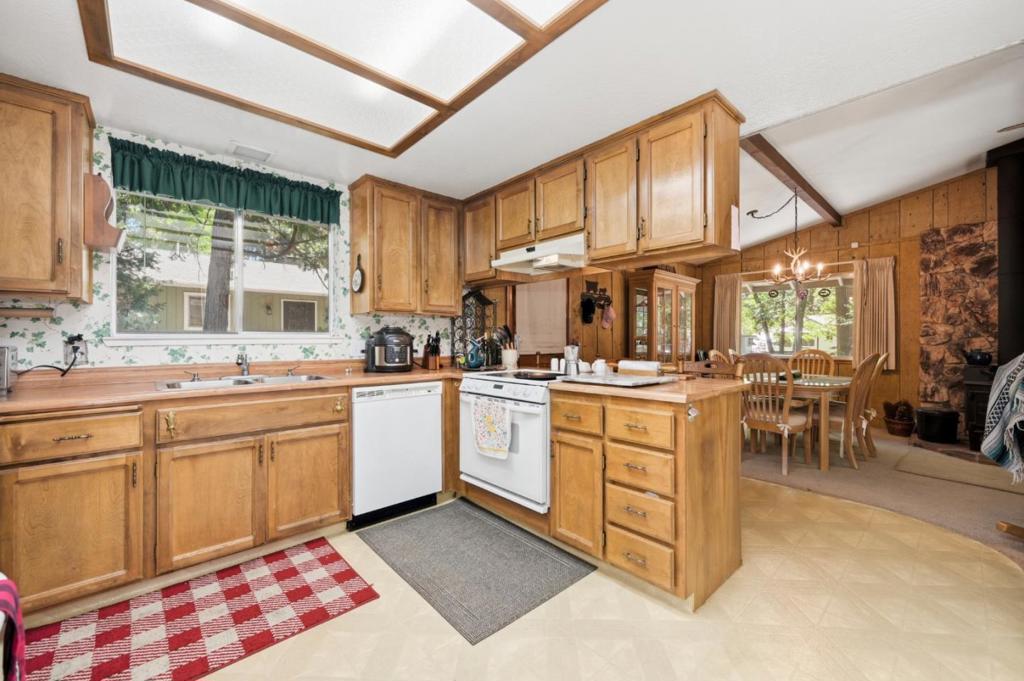 23035 Strauch Dr, Twain Harte, CA 95383