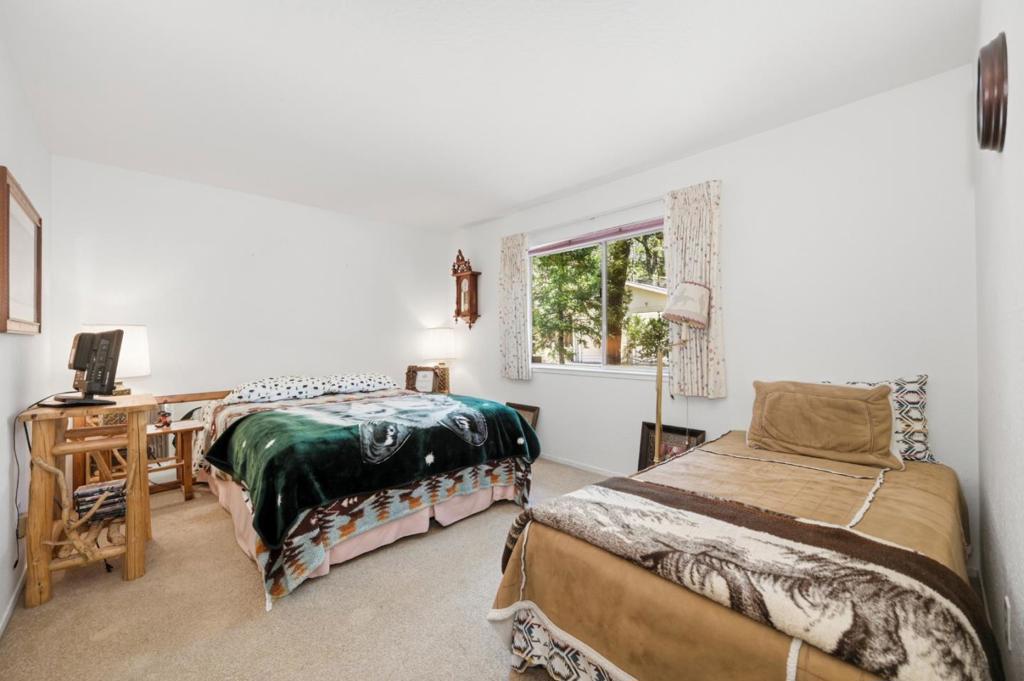 23035 Strauch Dr, Twain Harte, CA 95383