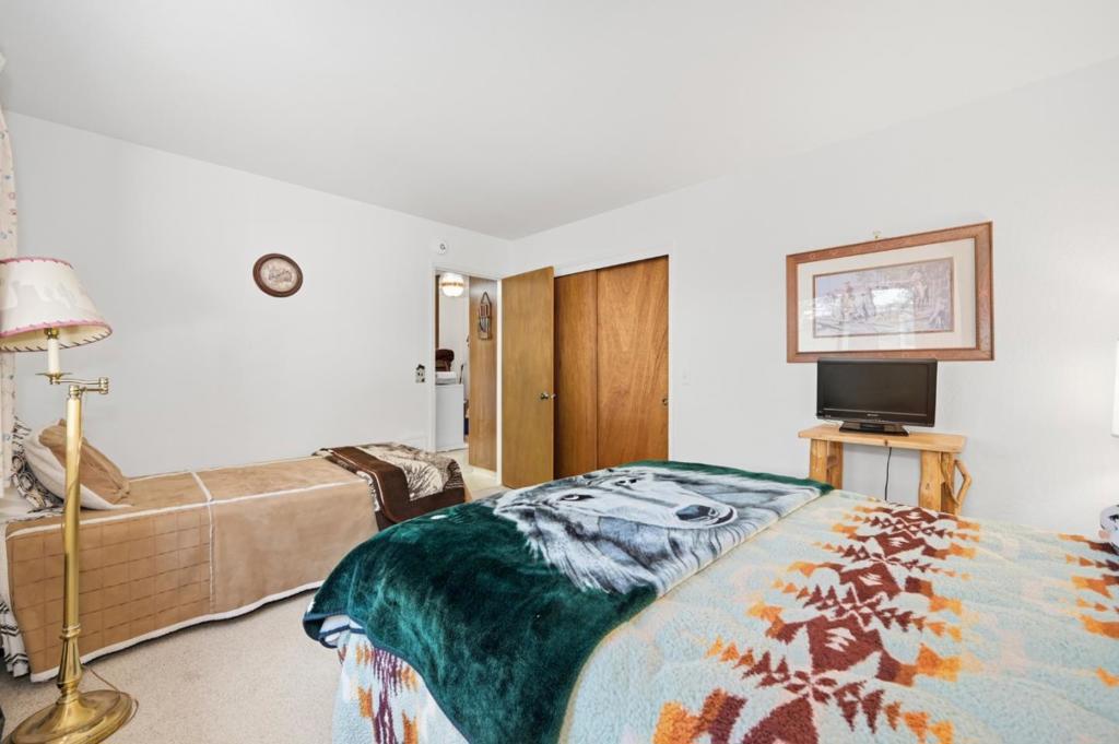 23035 Strauch Dr, Twain Harte, CA 95383