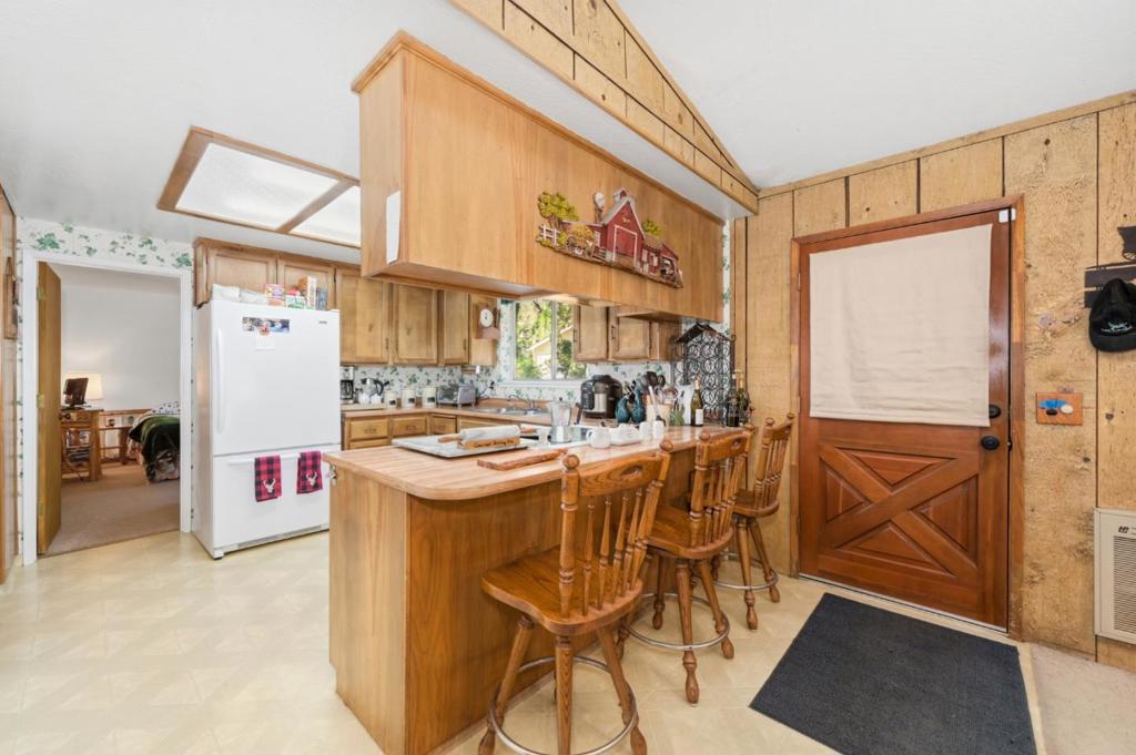 23035 Strauch Dr, Twain Harte, CA 95383