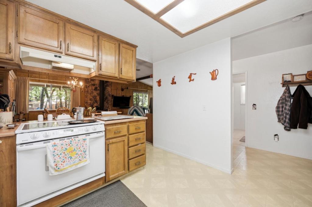 23035 Strauch Dr, Twain Harte, CA 95383