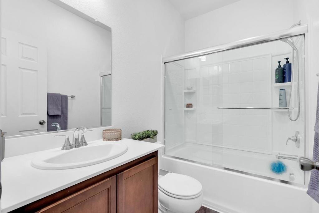 673 Dorset Dr, Patterson, CA 95363