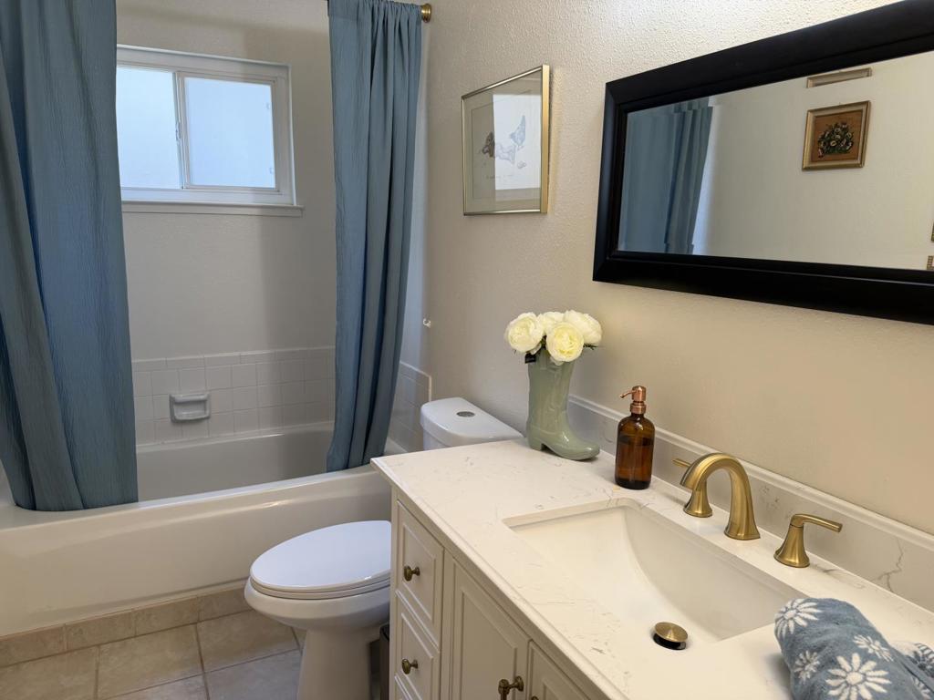 3705 Kona Oak Dr, Modesto, CA 95355