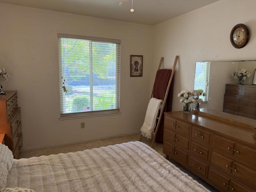 3705 Kona Oak Dr, Modesto, CA 95355