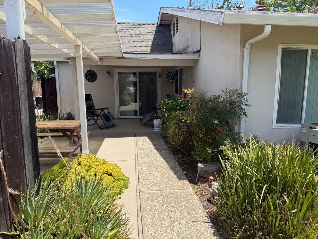 3705 Kona Oak Dr, Modesto, CA 95355