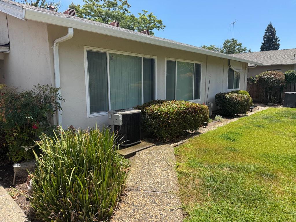 3705 Kona Oak Dr, Modesto, CA 95355