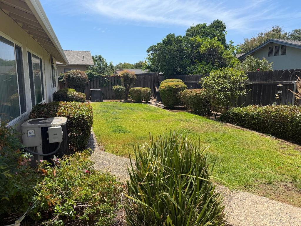 3705 Kona Oak Dr, Modesto, CA 95355