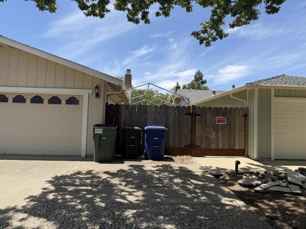 3705 Kona Oak Dr, Modesto, CA 95355