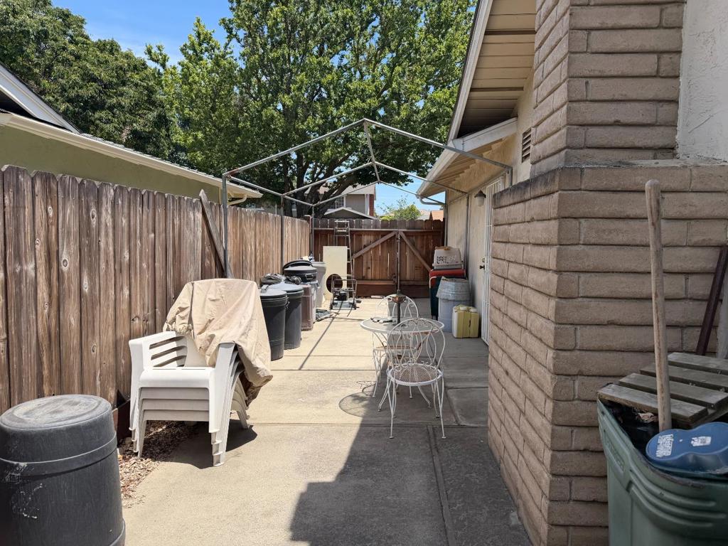 3705 Kona Oak Dr, Modesto, CA 95355