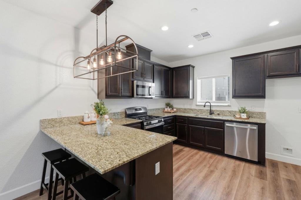 5078 Palisade Ave, Merced, CA 95348