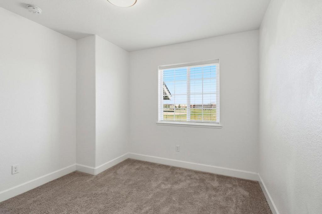 5078 Palisade Ave, Merced, CA 95348