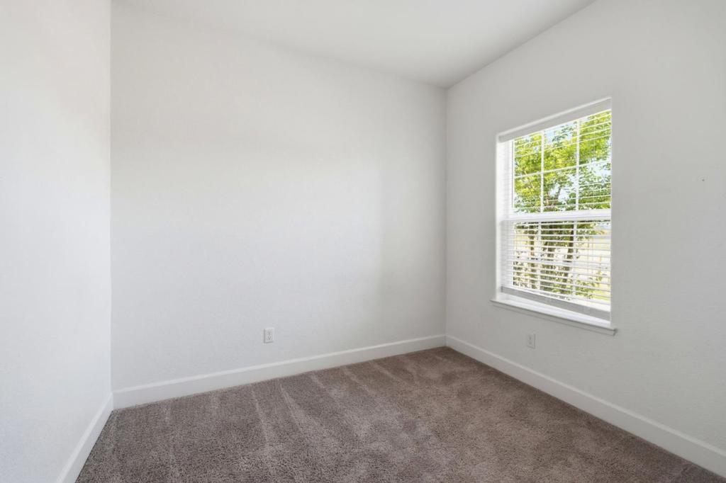 5078 Palisade Ave, Merced, CA 95348