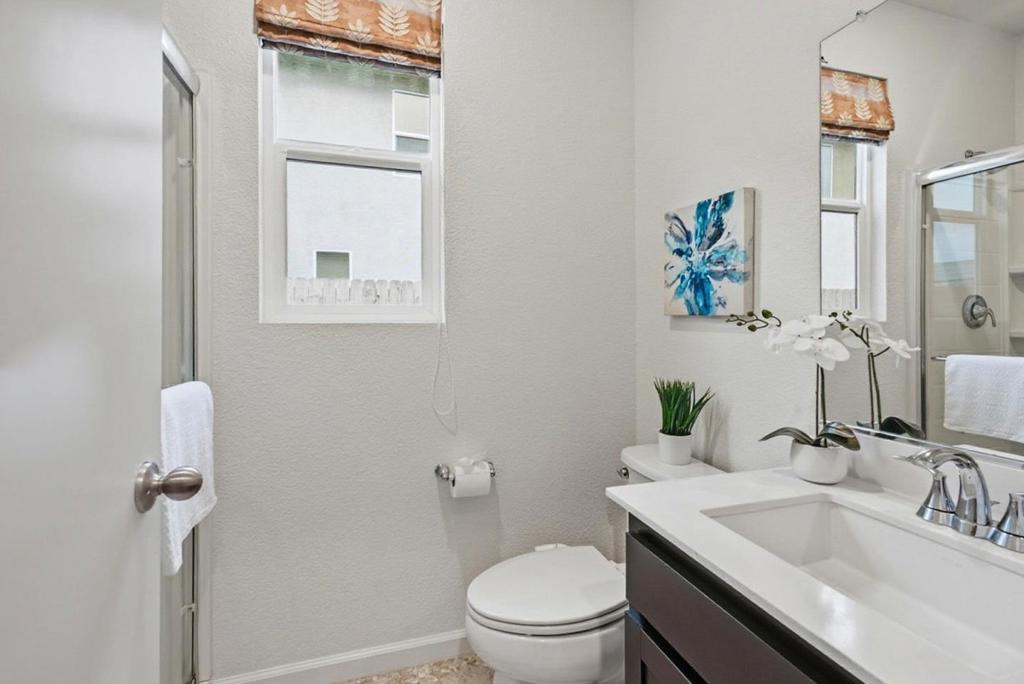 1444 Meridian St, Manteca, CA 95337