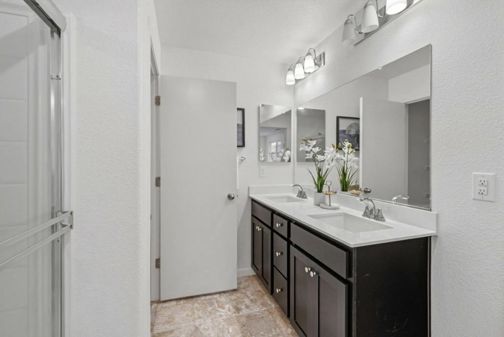 1444 Meridian St, Manteca, CA 95337