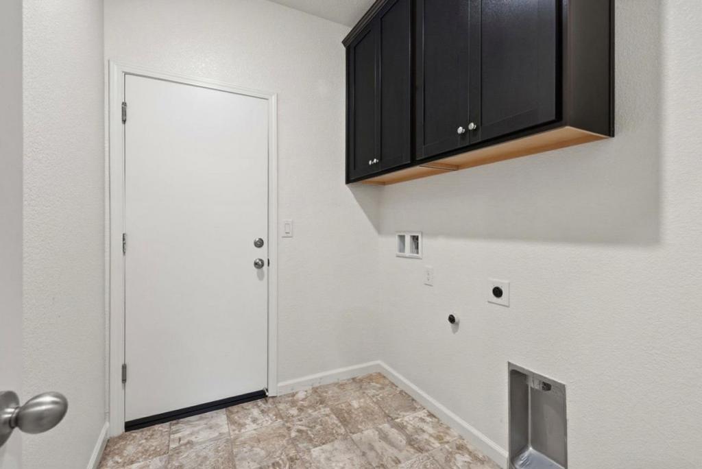 1444 Meridian St, Manteca, CA 95337