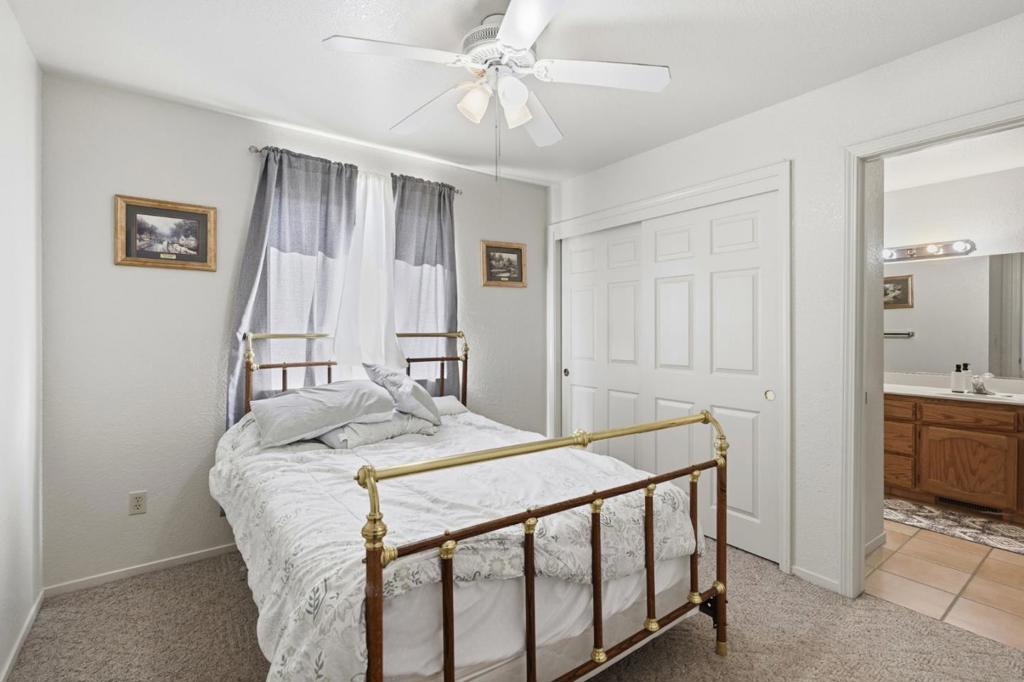 725 Everest St, Los Banos, CA 93635