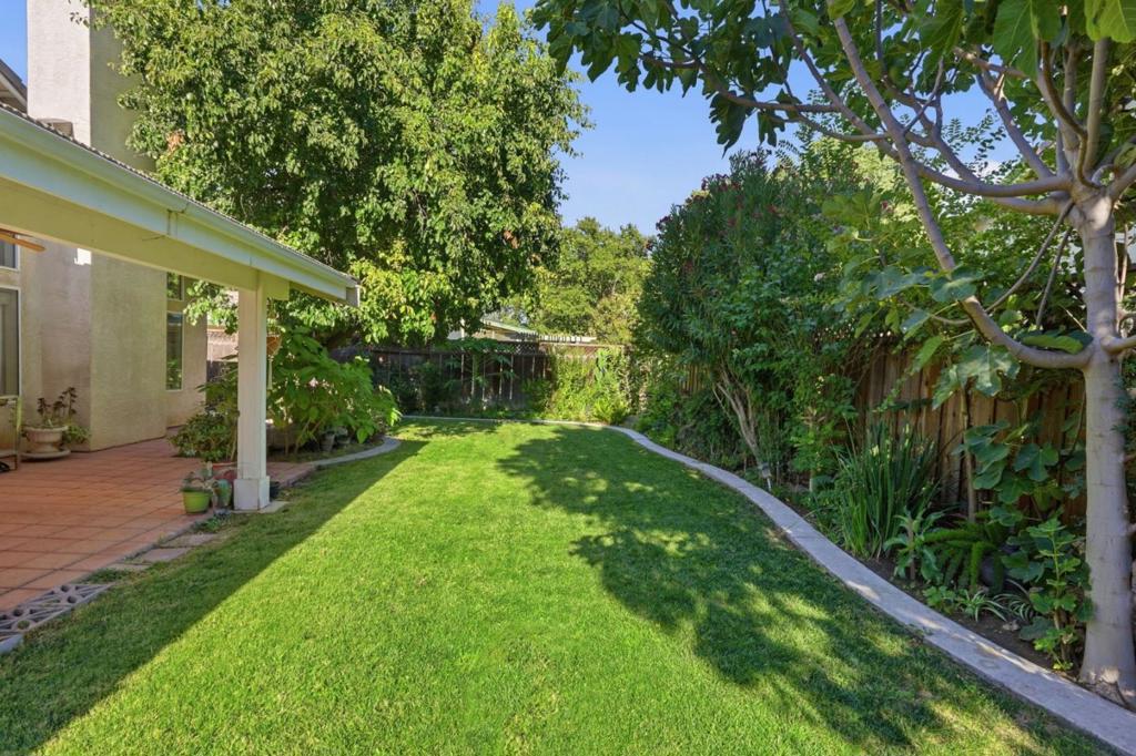 725 Everest St, Los Banos, CA 93635