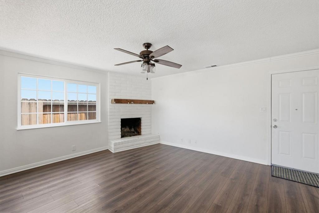 865 Locust Ave, Manteca, CA 95337