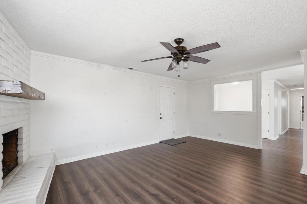 865 Locust Ave, Manteca, CA 95337
