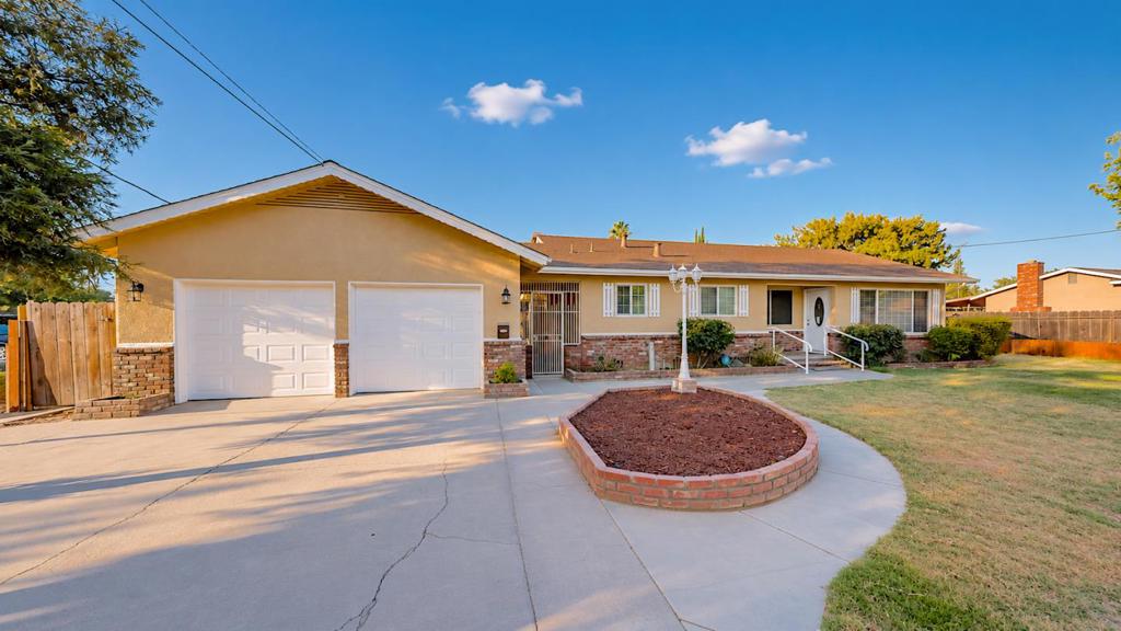 100 Pedras Rd, Turlock, CA 95382