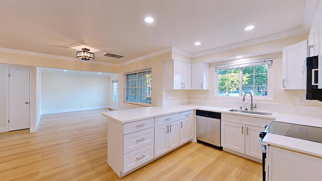 100 Pedras Rd, Turlock, CA 95382