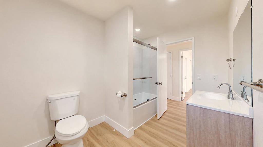 100 Pedras Rd, Turlock, CA 95382