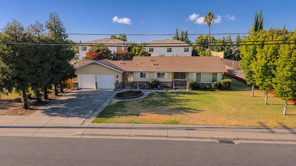 100 Pedras Rd, Turlock, CA 95382