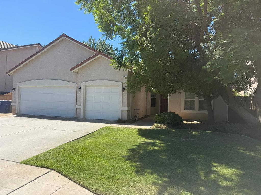 2672 Wrenwood Ave, Clovis, CA 93611