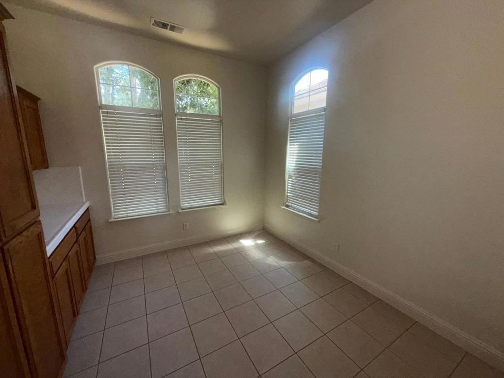 2672 Wrenwood Ave, Clovis, CA 93611
