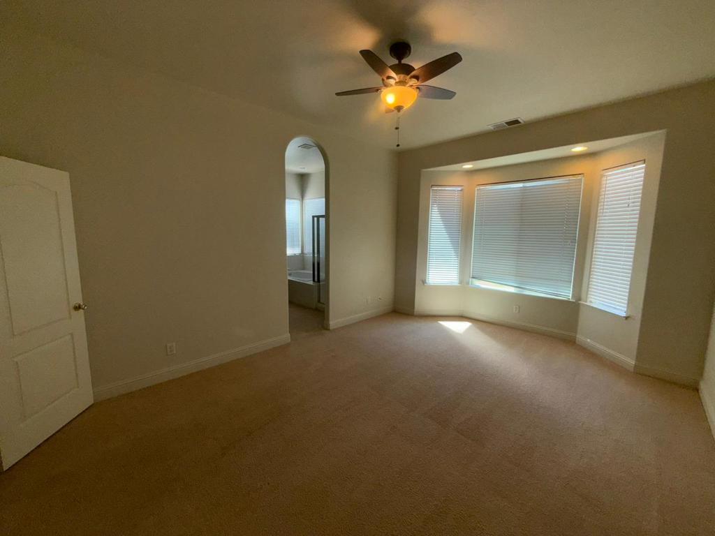 2672 Wrenwood Ave, Clovis, CA 93611